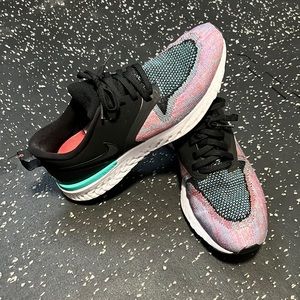 Nike Odyssey React Running Shoes Women’s Size 9
